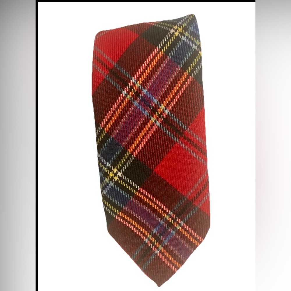 Lochcarron Pure New Wool "Innes" Red Plaid tie, Scotland 56x3”